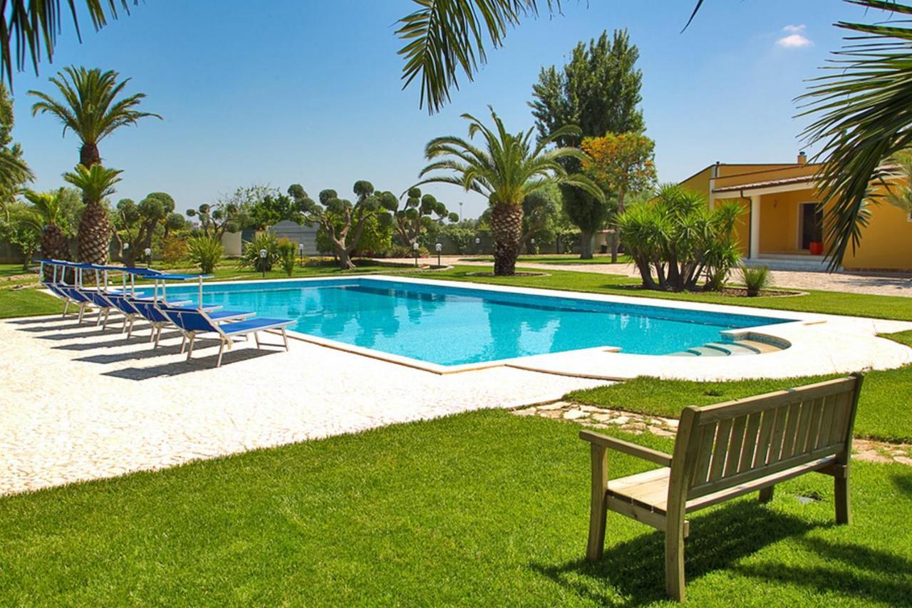 B&B Quattrostelle Cavallino di Lecce Exterior foto